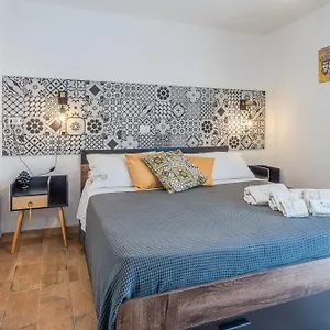 La Mora Bed & Breakfast